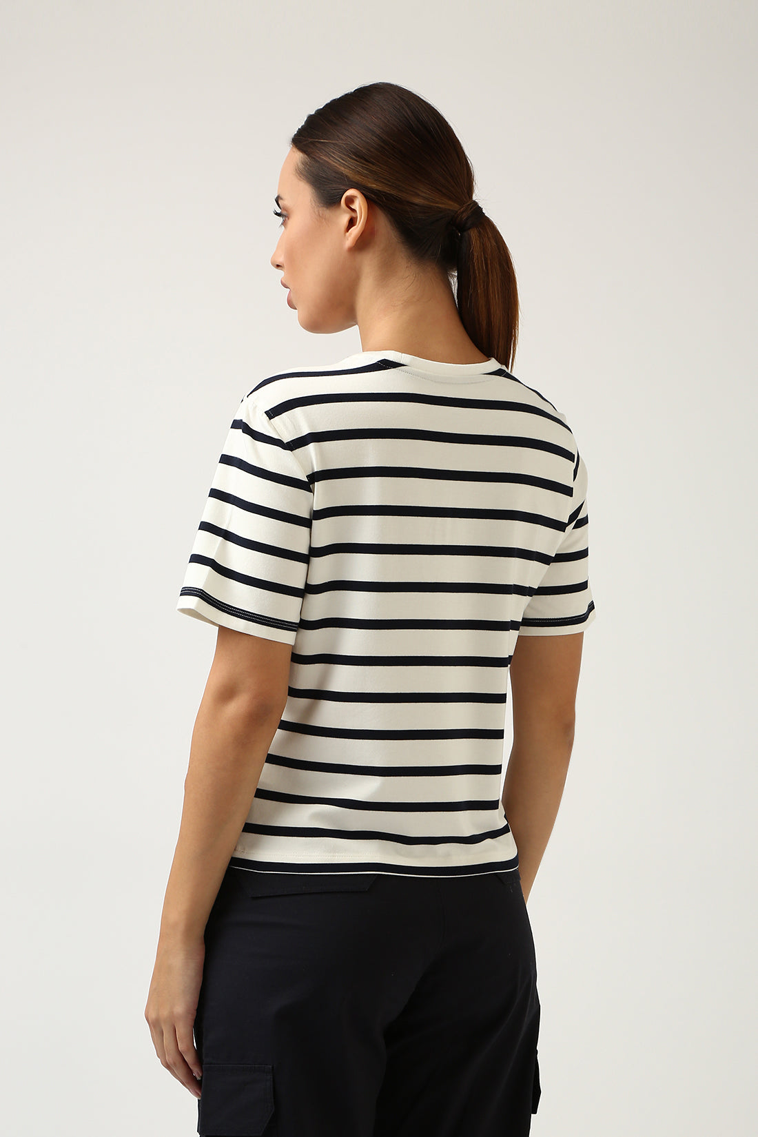 Super Soft-Slim Fit Tee-White & Navy Stripe