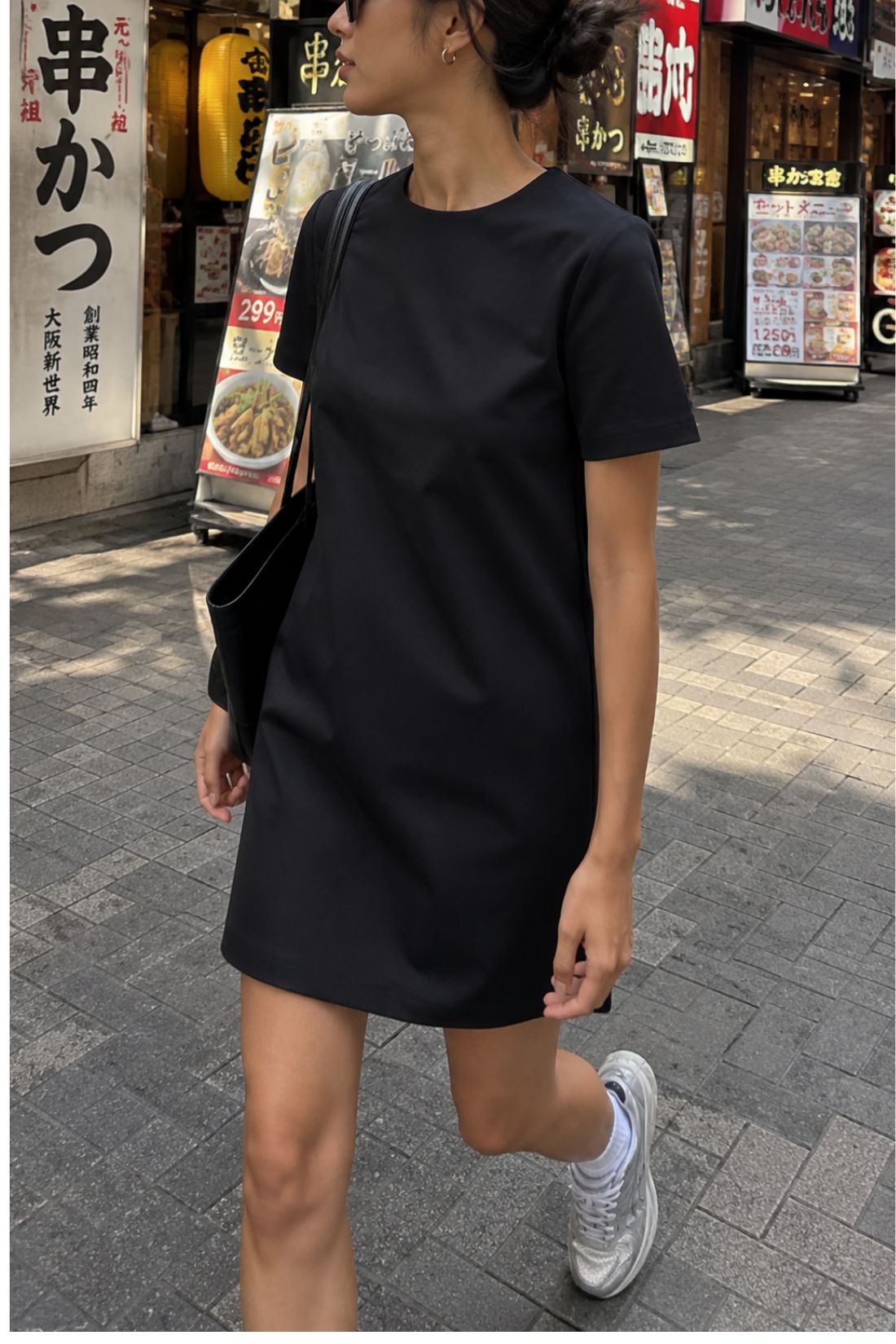 Women’s Solid Black Shift Dress